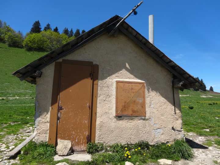 Cabane sous le Tracollet