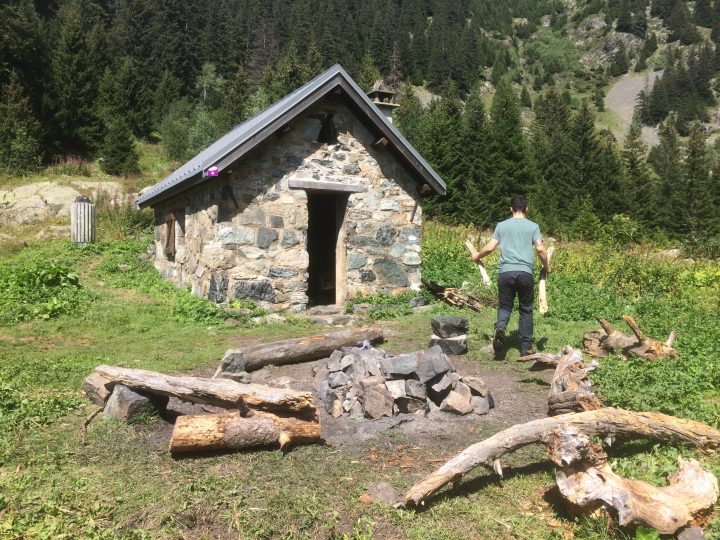 Cabane du Louvet