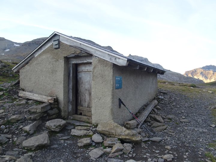Abri du col du Rawyl