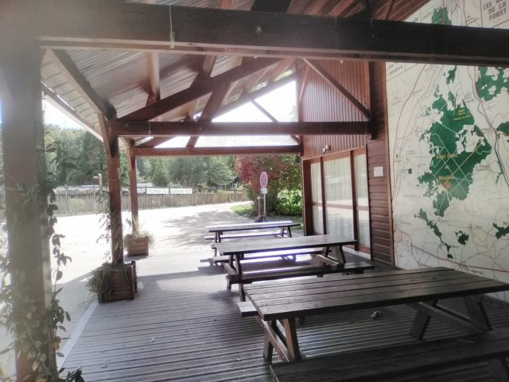 Abri de la Maison de la Forêt