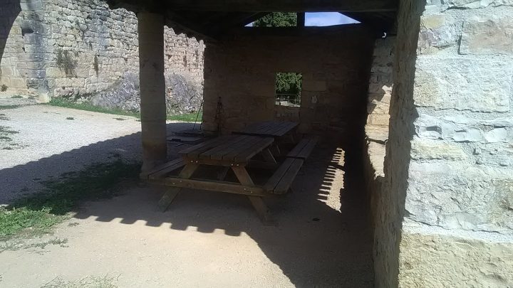 Abri de Puycelsi