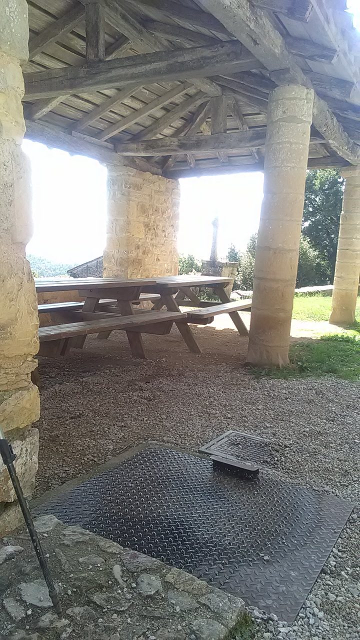 Abri de Puycelsi
