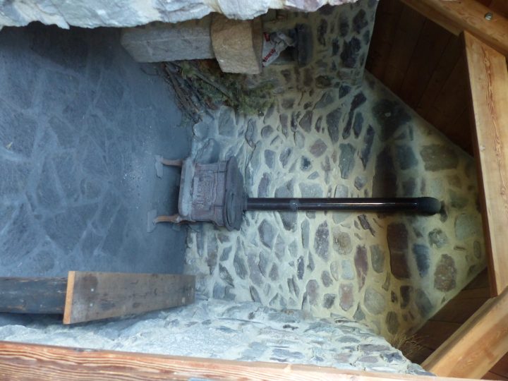 Cabane Vieille - Lou Chabot DeMaria