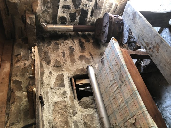 Ancienne cabane du Clot de l'Aï