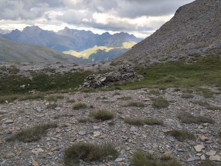 Abri du col du Crachet
