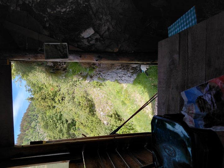 Cabane de Roche Rousse