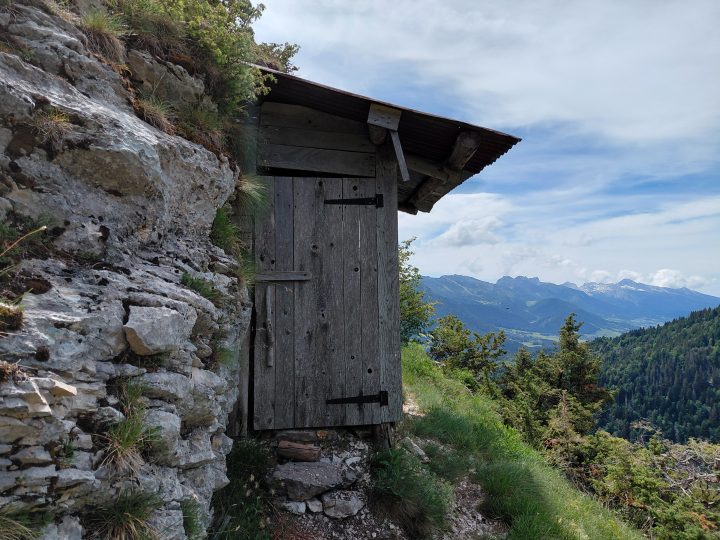 Cabane de Roche Rousse