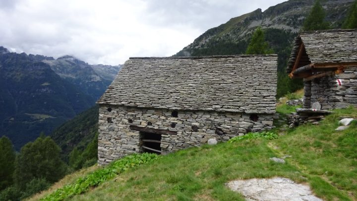 Abri Alpe Efra