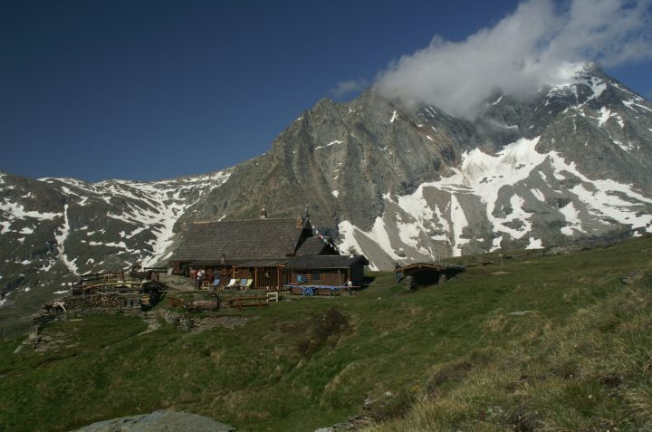 Refuge de la Dent Parrachée