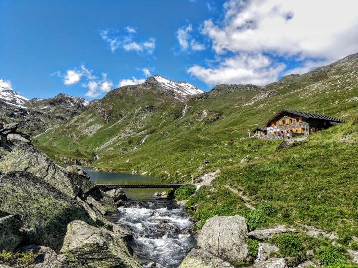 Refuge du Lac du Lou