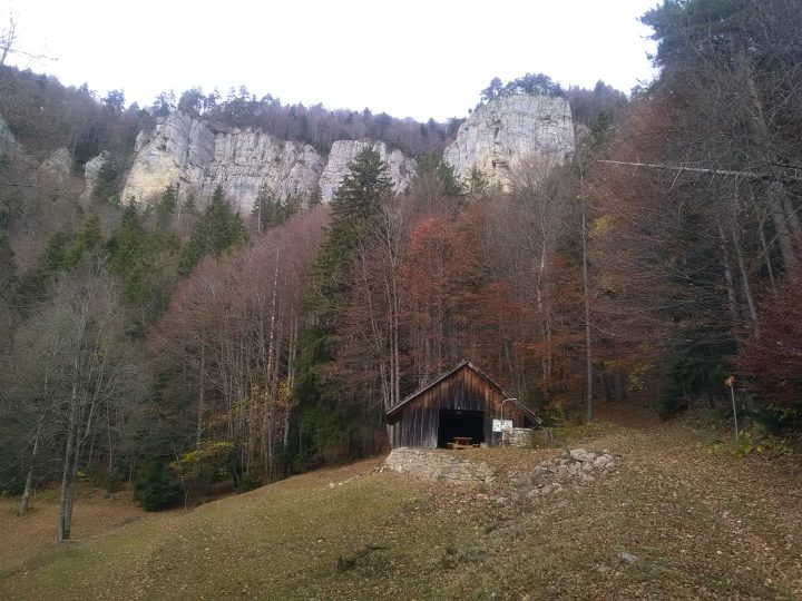 Cabane de la Combe des Geais