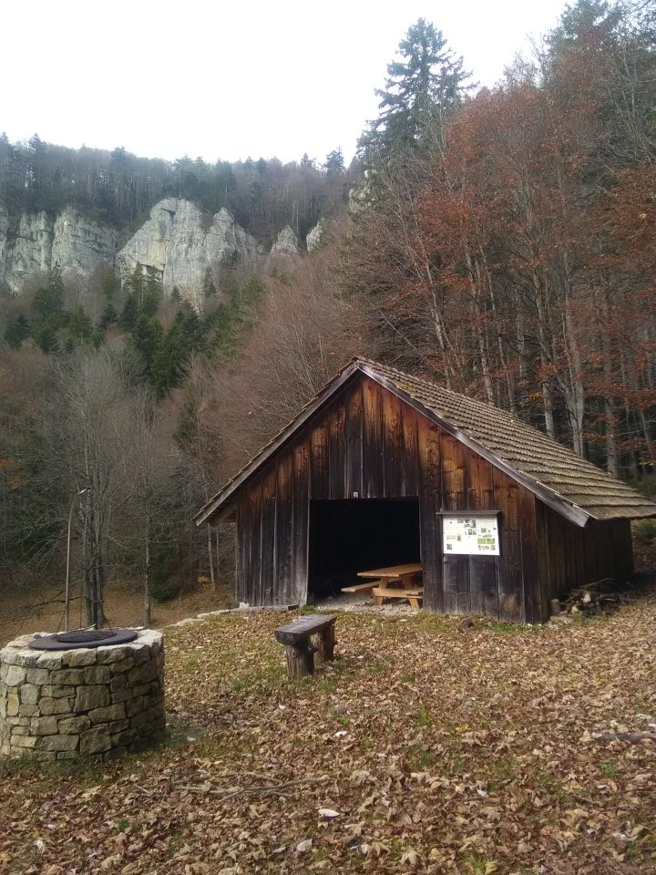 Cabane de la Combe des Geais