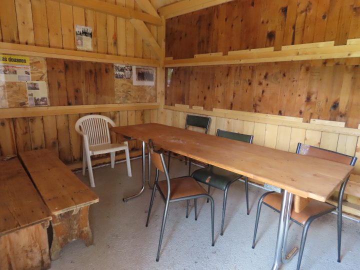 Cabanes douanières du Poteau