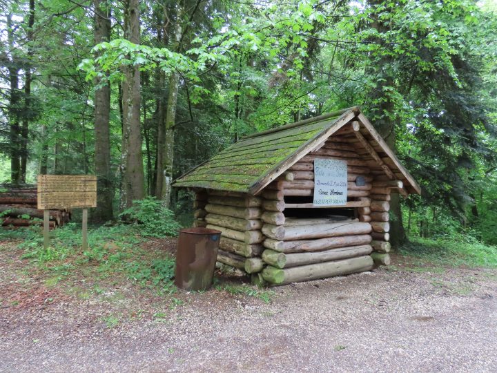 Abris de la forêt de la Joux