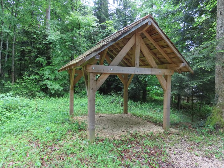 Abris de la forêt de la Joux