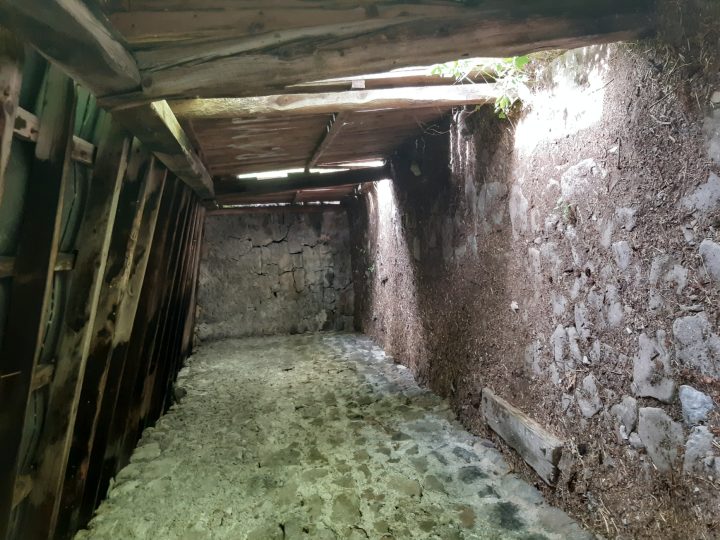 Cabane vieille