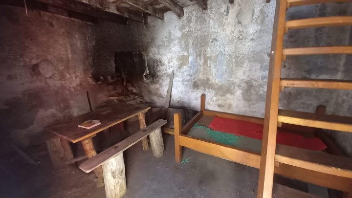 Cabane de Peyron Roux