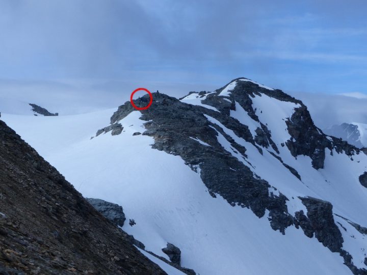 Refuge-igloo des Pantalons Blancs
