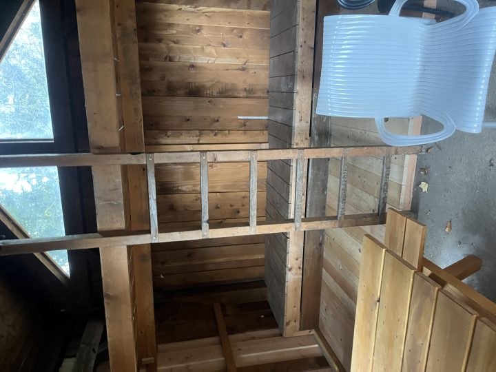Cabane de Pied Frais (ou de la Fessie)