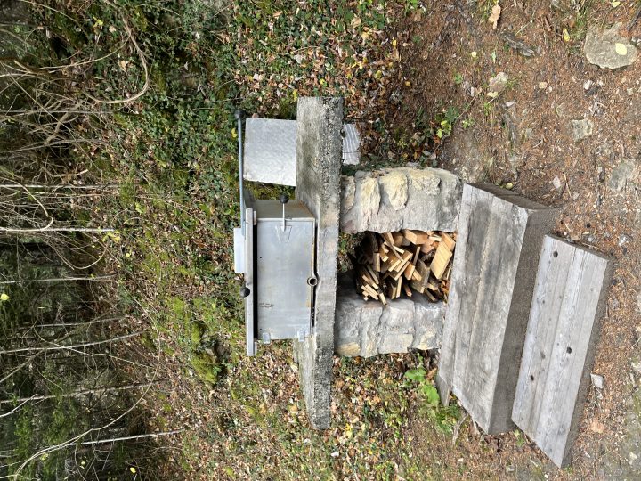 Cabane de Pied Frais (ou de la Fessie)