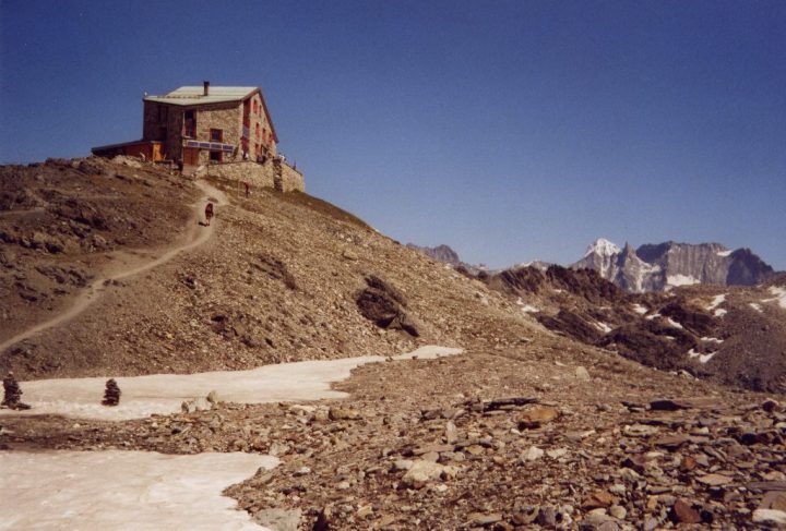 Cabane des Dix