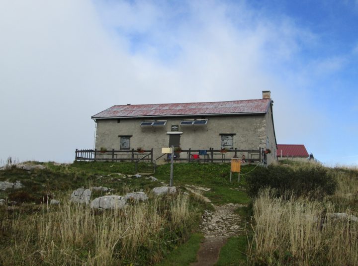 Refuge du Parmelan / Camille Dunant