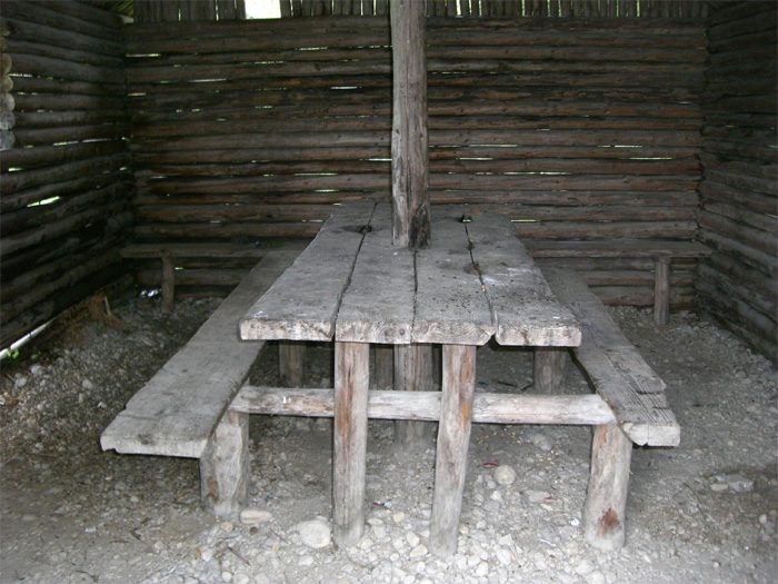 Abri de la Grande Pièce
