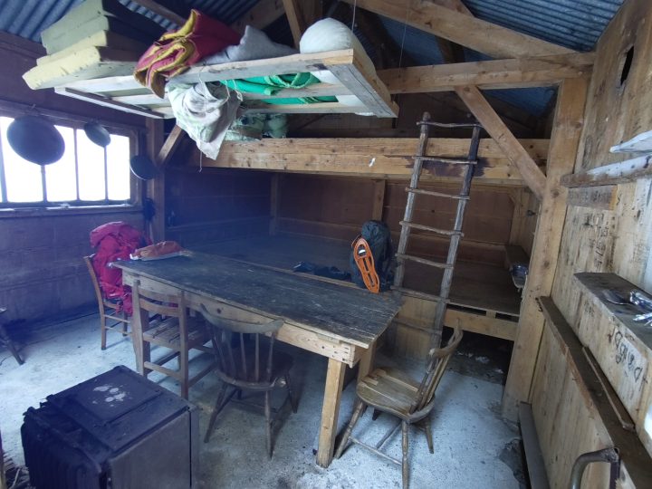 Cabane du Mont Dondon