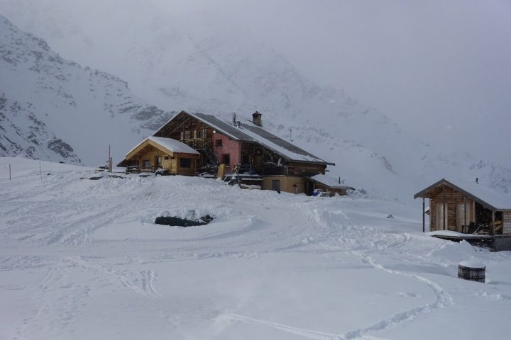 Refuge de la Blanche