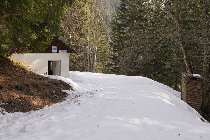 Cabane forestière de la Combe des Filles