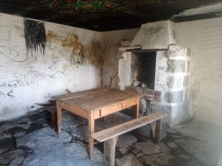 Abri de Gourdouse (Mt Lozère)