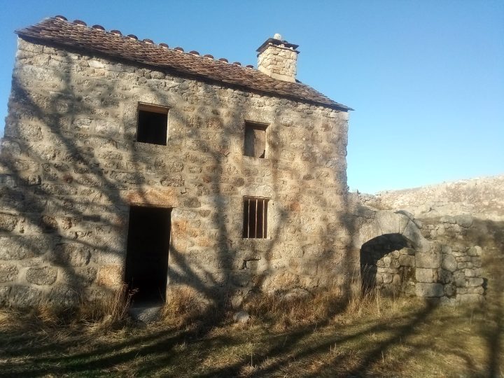 Abri de Gourdouse (Mt Lozère)