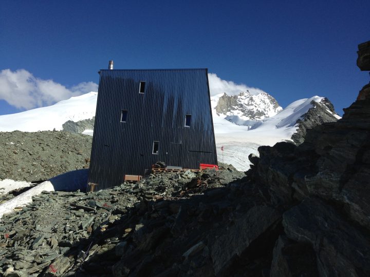 Cabane de Tracuit