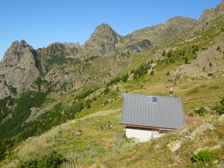 Cabane des Chalanches
