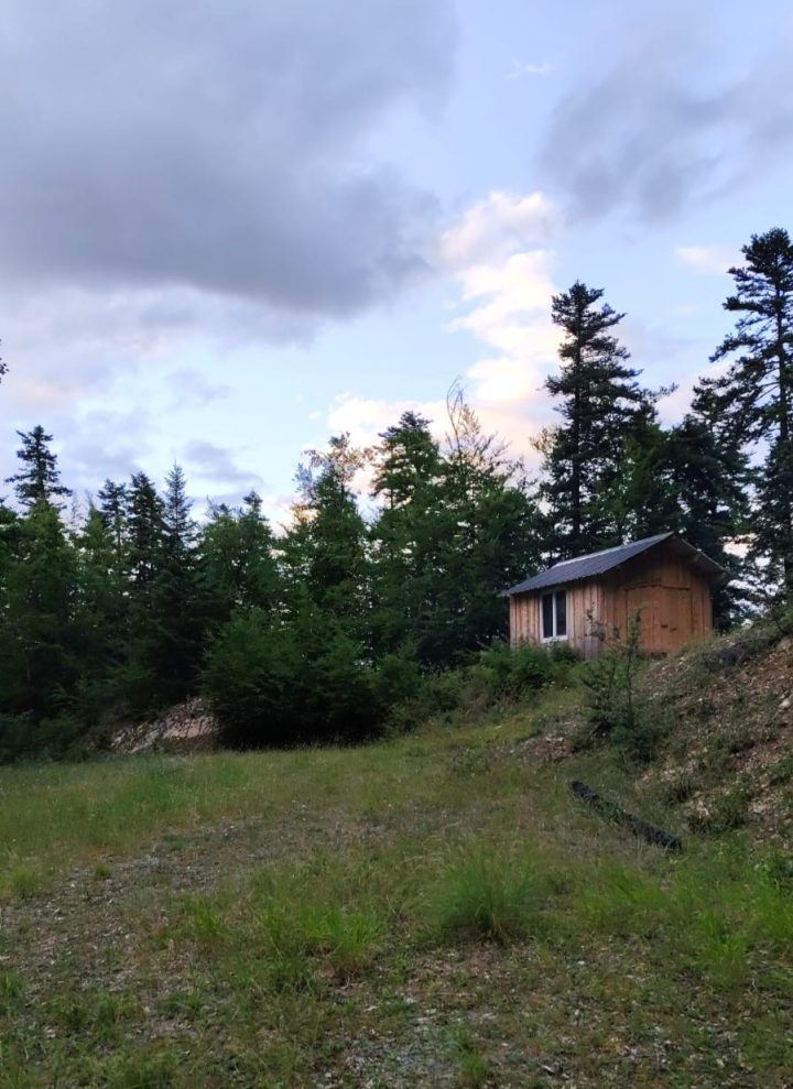 Cabane du Serre du Larron