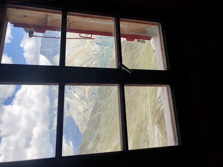 Cabane des Aiguilles Rouges