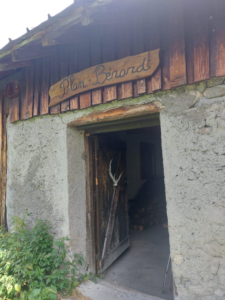 Cabane de Plan Bérard