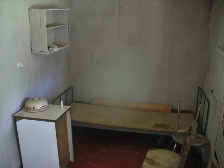 Ancienne cabane de Jiboui