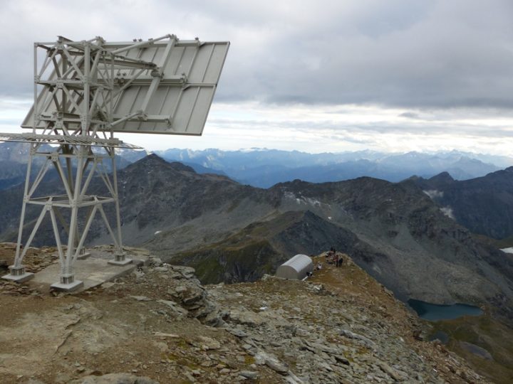 Refuge-bivouac Ulrich Lateltin