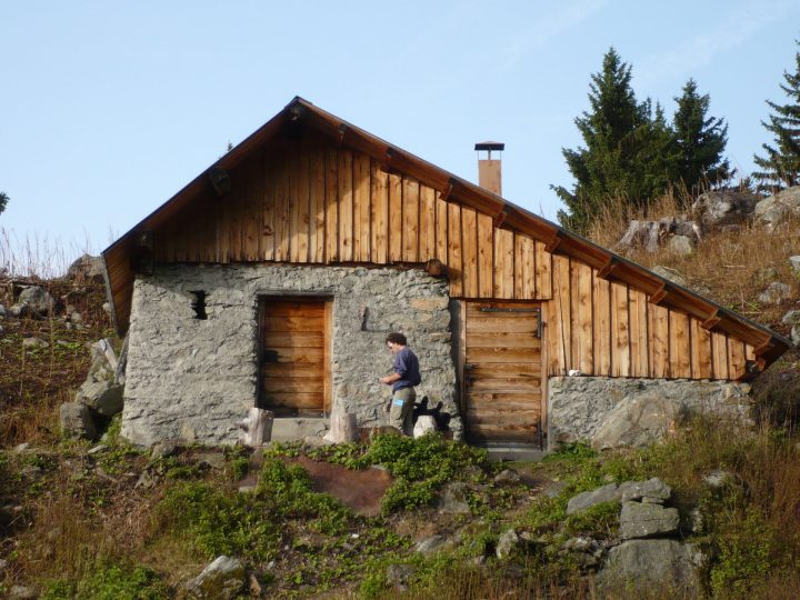 Cabane des Cornaches