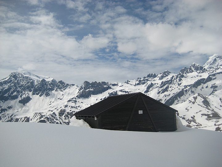 Refuge-bivouac Regondi Gavazzi (Morion)