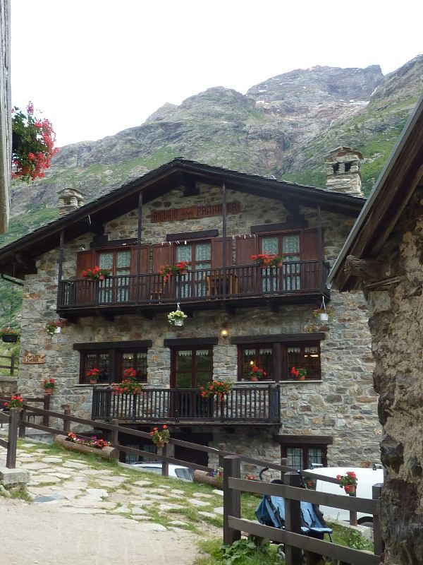 Refuge de Prarayer