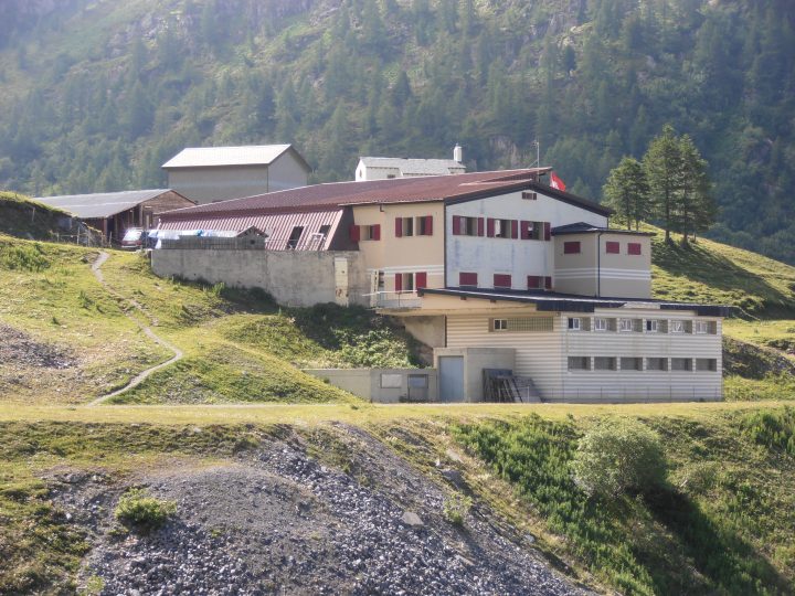 Refuge-auberge de Salanfe