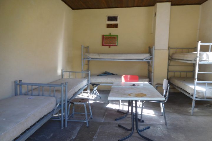 Refuge du camp des Rochilles