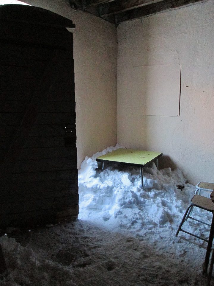 Refuge du camp des Rochilles