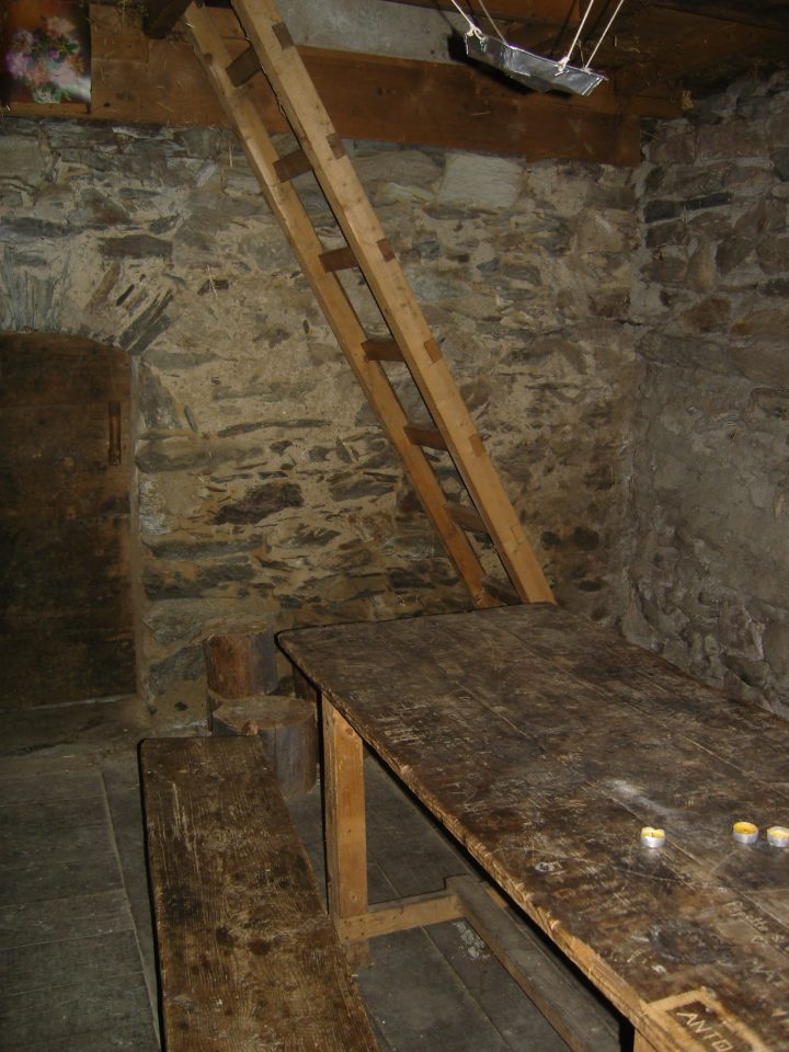 Chalet communal de la Cave