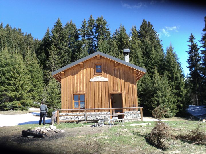 Refuge communal de Lachat