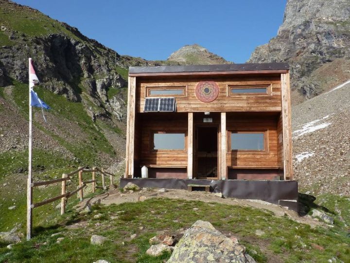 Refuge-bivouac Chentre Carlo / Bionaz Ettore