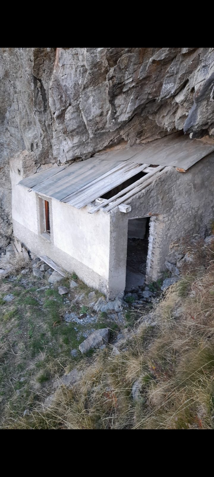 Abri de la Muande Bellone