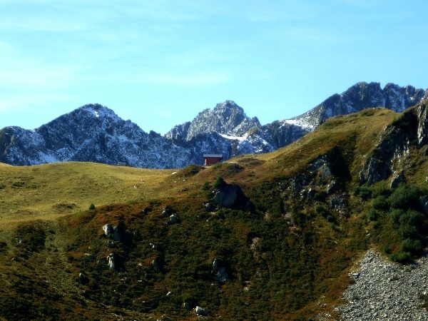 Cabane pastorale du col du Loup